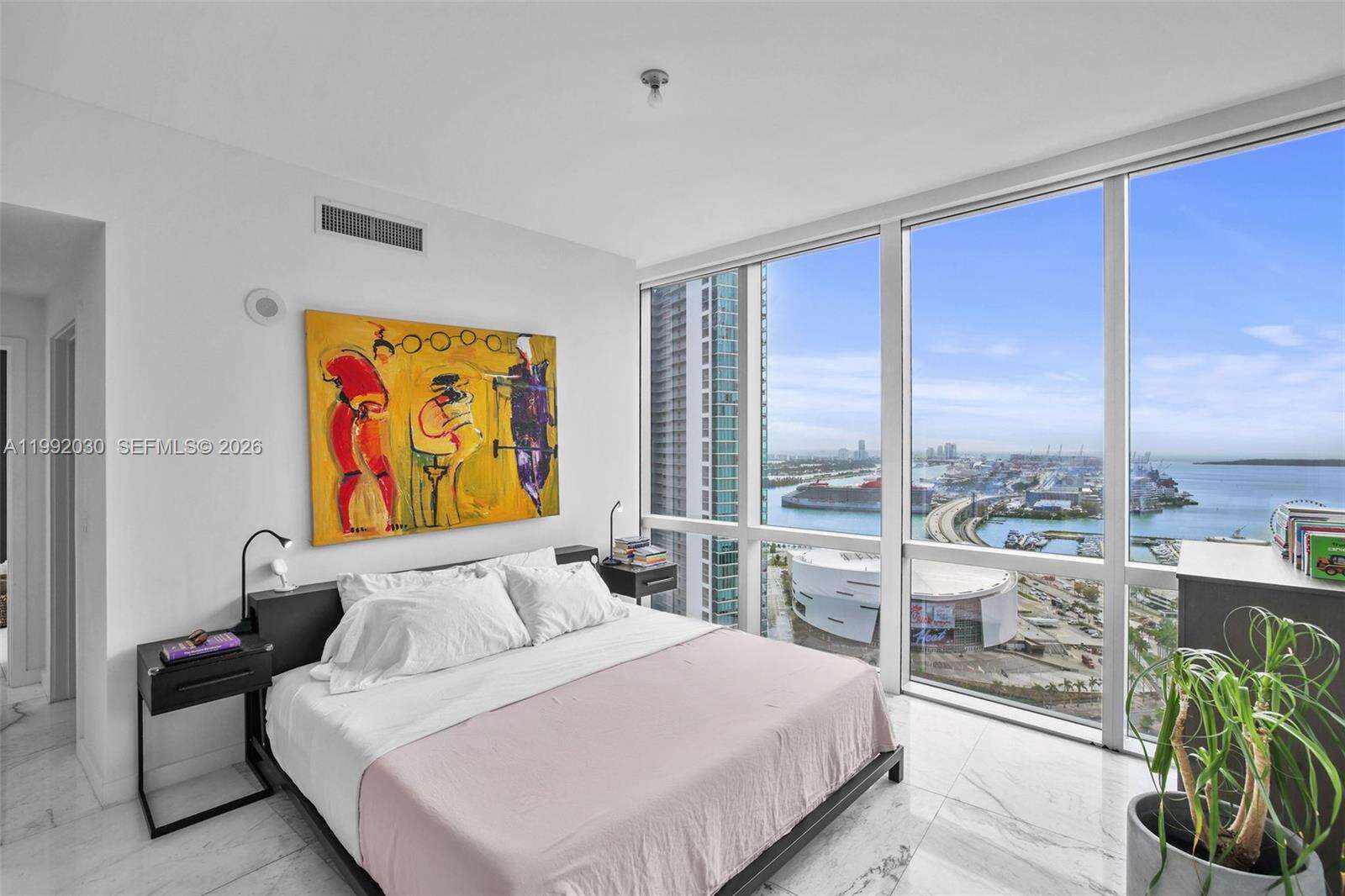 Paramount Miami Worldcenter at 851 1 Ave, Miami, FL 33132 - For Sale photo 9