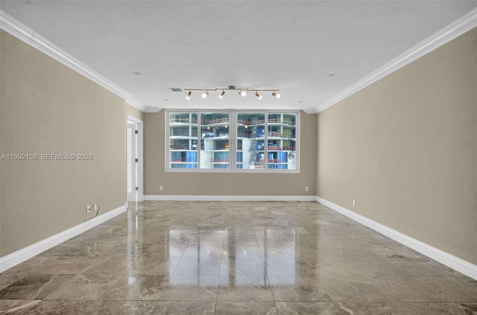 The Carriage House at 5401 Collins Ave, Miami Beach, FL 33140 - For Sale photo 26