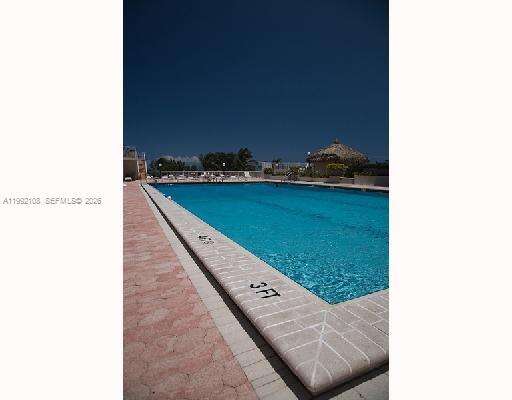 The Carriage House at 5401 Collins Ave, Miami Beach, FL 33140 - For Sale photo 9