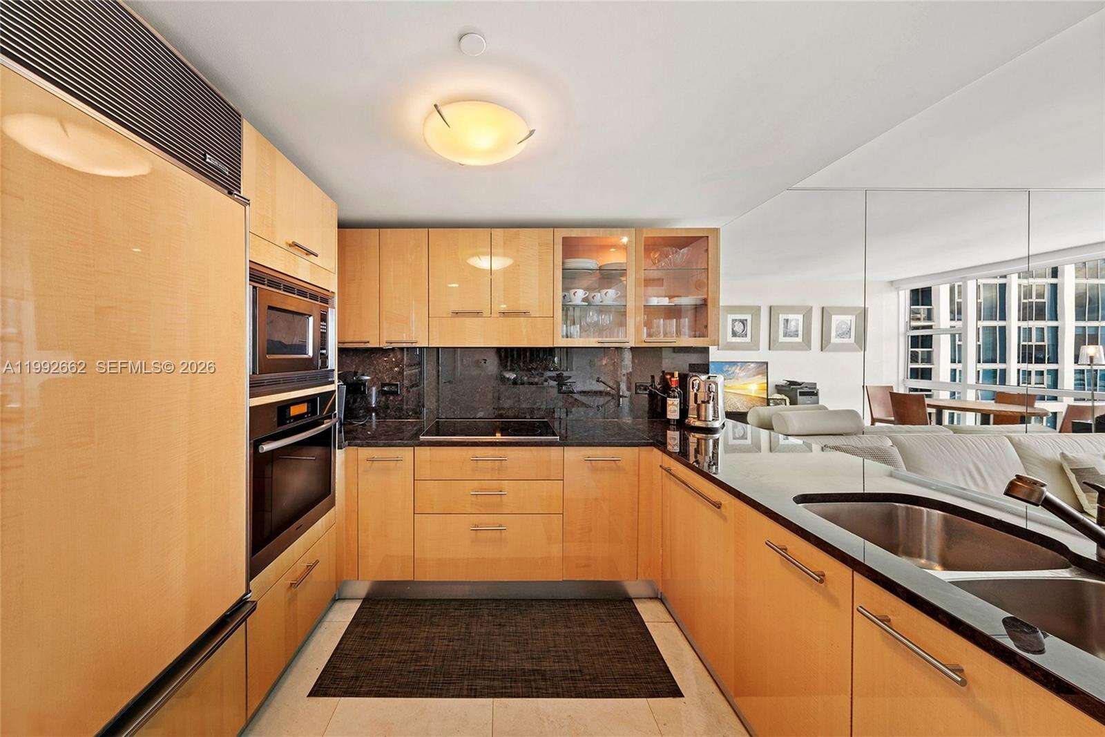 Central Carillon at 6801 Collins Ave, Miami Beach, FL 33141 - For Sale photo 19