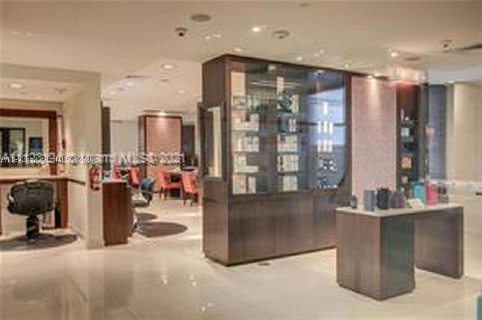 Central Carillon at 6801 Collins Ave, Miami Beach, FL 33141 - For Sale photo 38