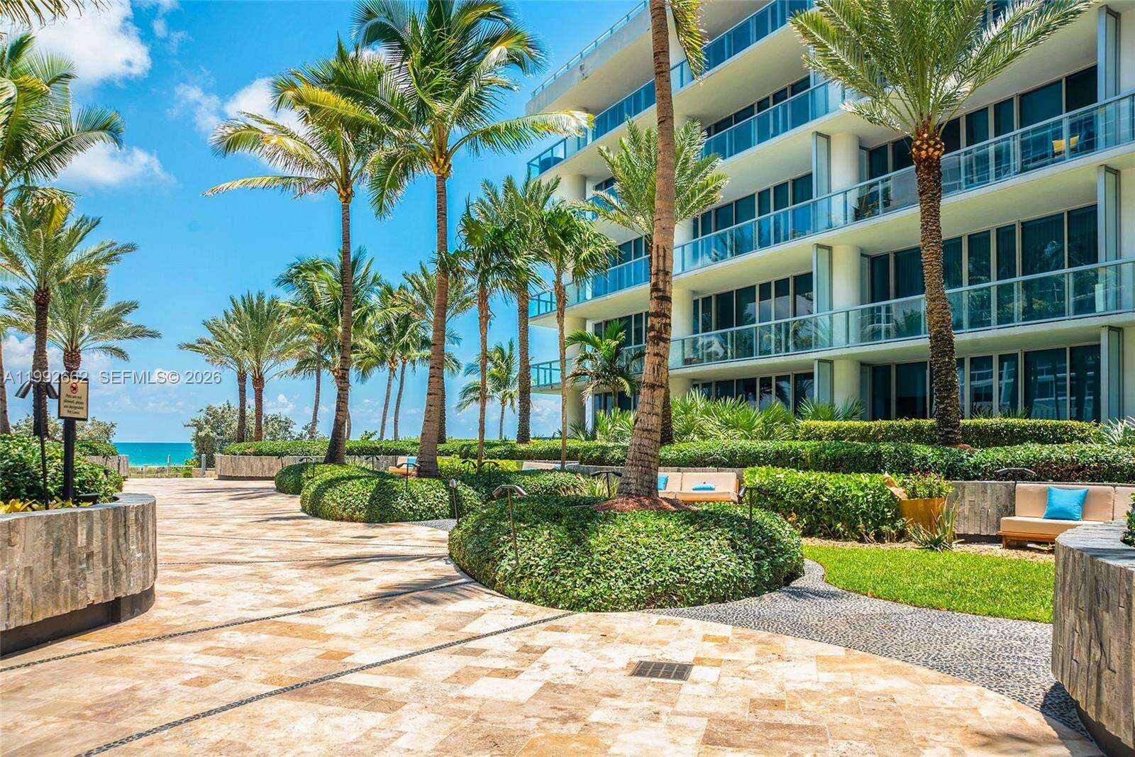 Central Carillon at 6801 Collins Ave, Miami Beach, FL 33141 - For Sale photo 42