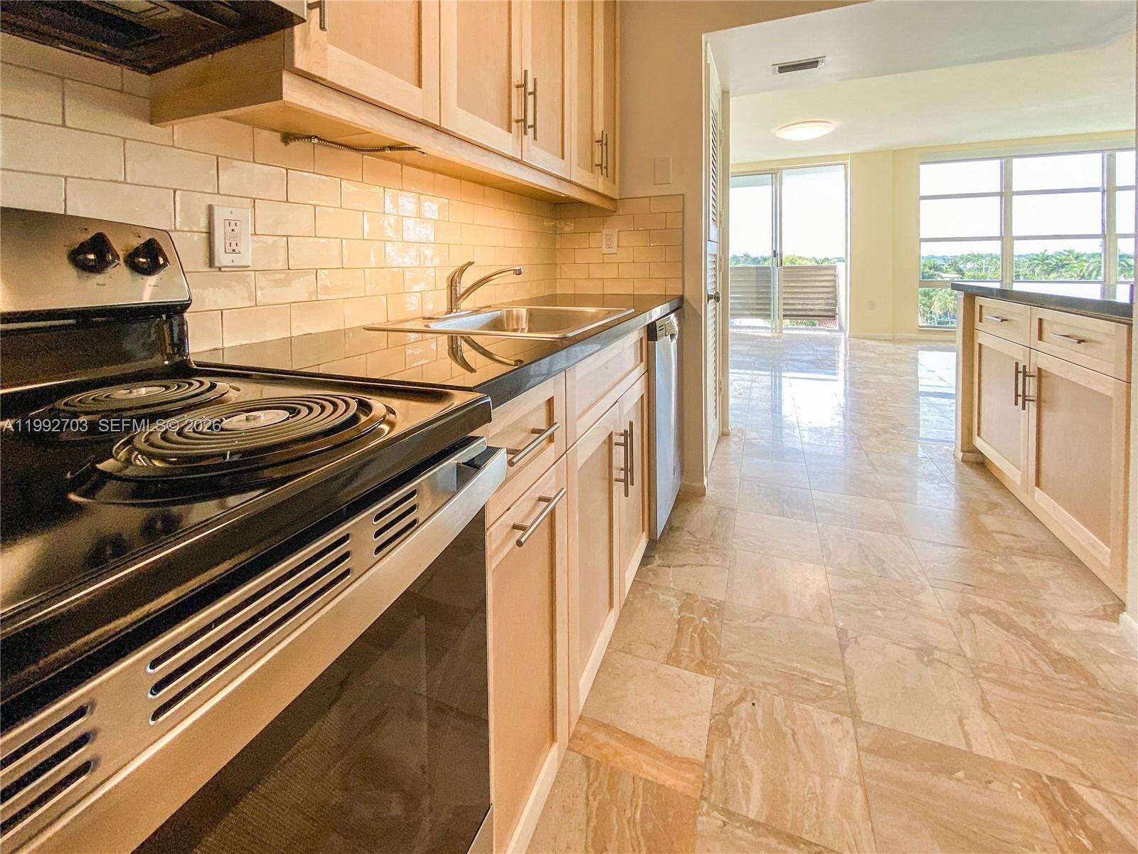 Guildford at 9800 Bay Harbor Dr, Bay Harbor Islands, FL 33154 - For Sale photo 12