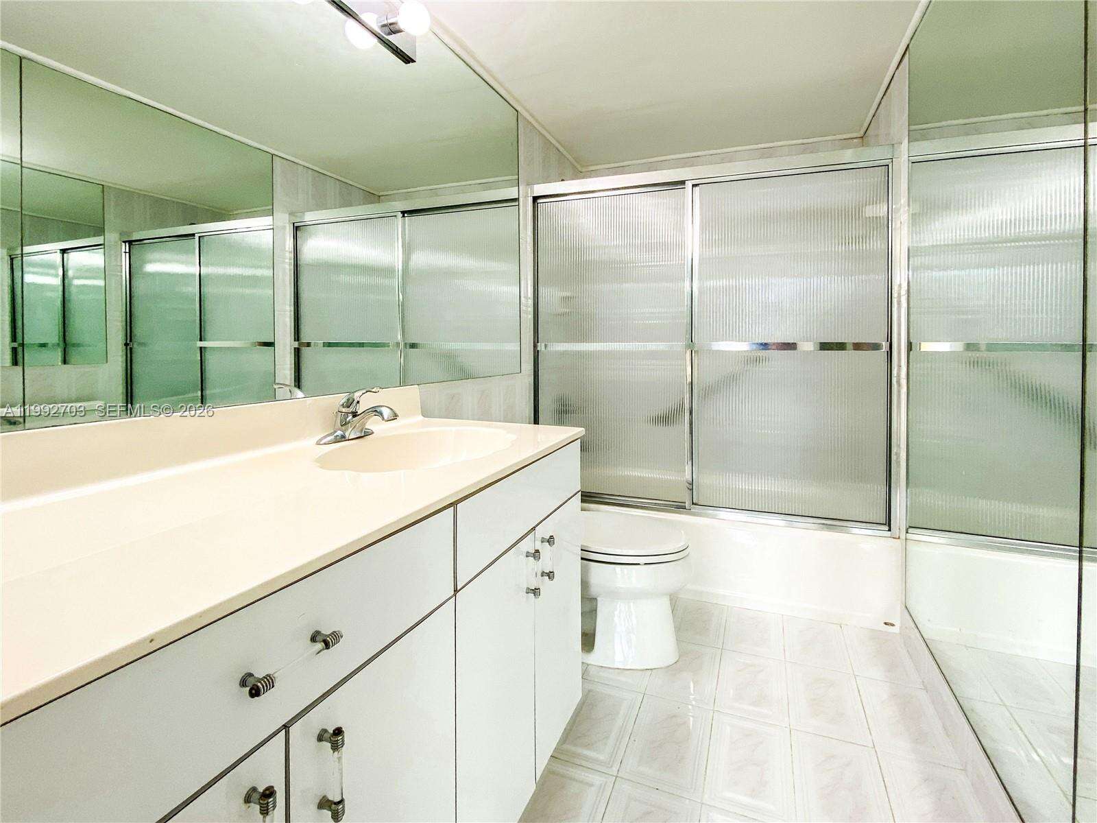 Guildford at 9800 Bay Harbor Dr, Bay Harbor Islands, FL 33154 - For Sale photo 15