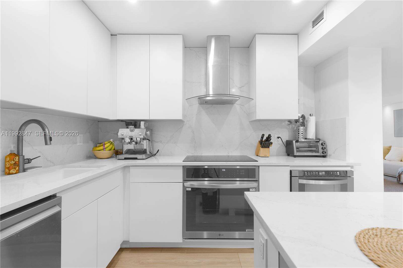 Seacoast 5151 at 5161 Collins Ave, Miami Beach, FL 33140 - For Sale photo 16