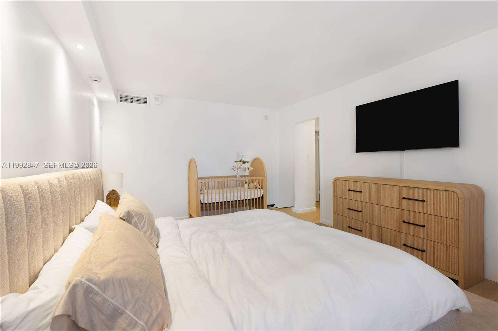 Seacoast 5151 at 5161 Collins Ave, Miami Beach, FL 33140 - For Sale photo 8