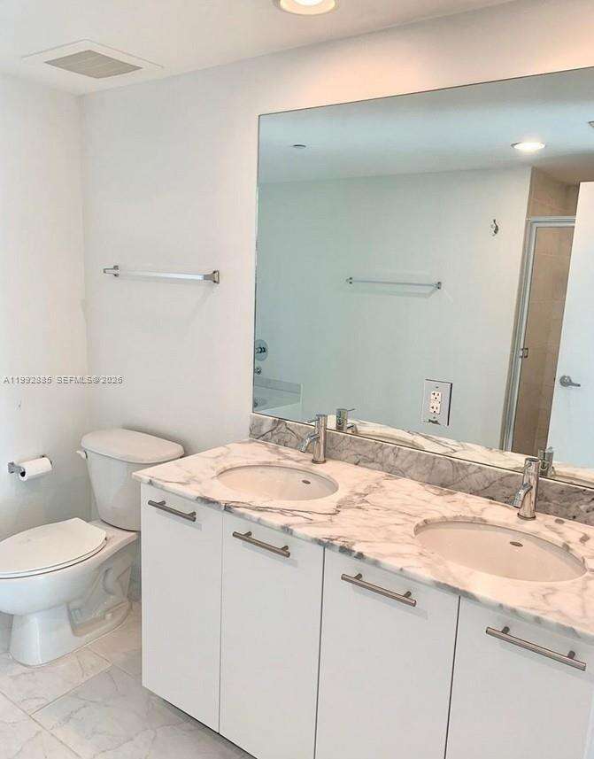 The Plaza On Brickell East at 950 Brickell Bay Dr, Miami, FL 33131 - For Sale photo 12