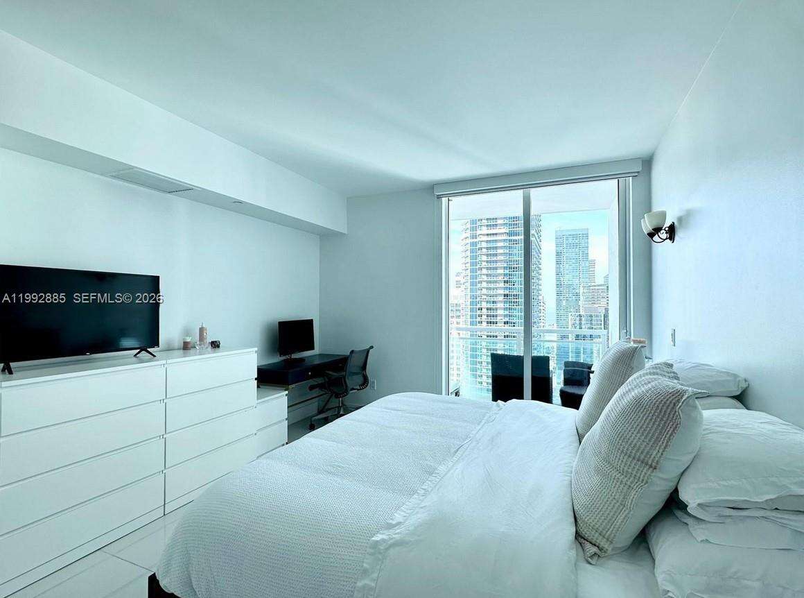 The Plaza On Brickell East at 950 Brickell Bay Dr, Miami, FL 33131 - For Sale photo 8
