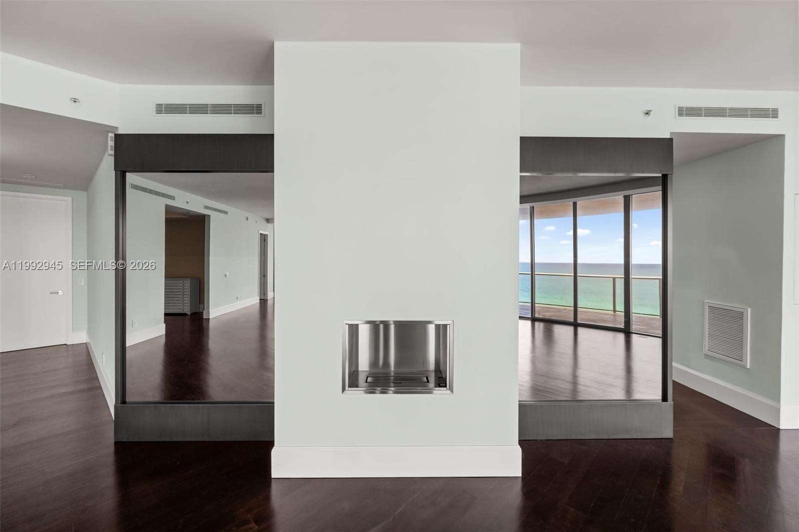 BAL HARBOUR CENTER - 9703 Collins Ave, Bal Harbour, FL 33154 | Picture 11