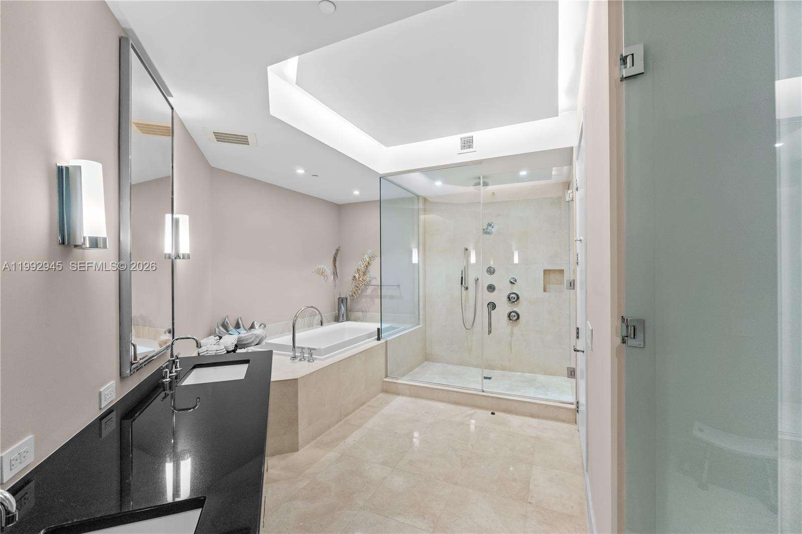 BAL HARBOUR CENTER - 9703 Collins Ave, Bal Harbour, FL 33154 | Picture 24