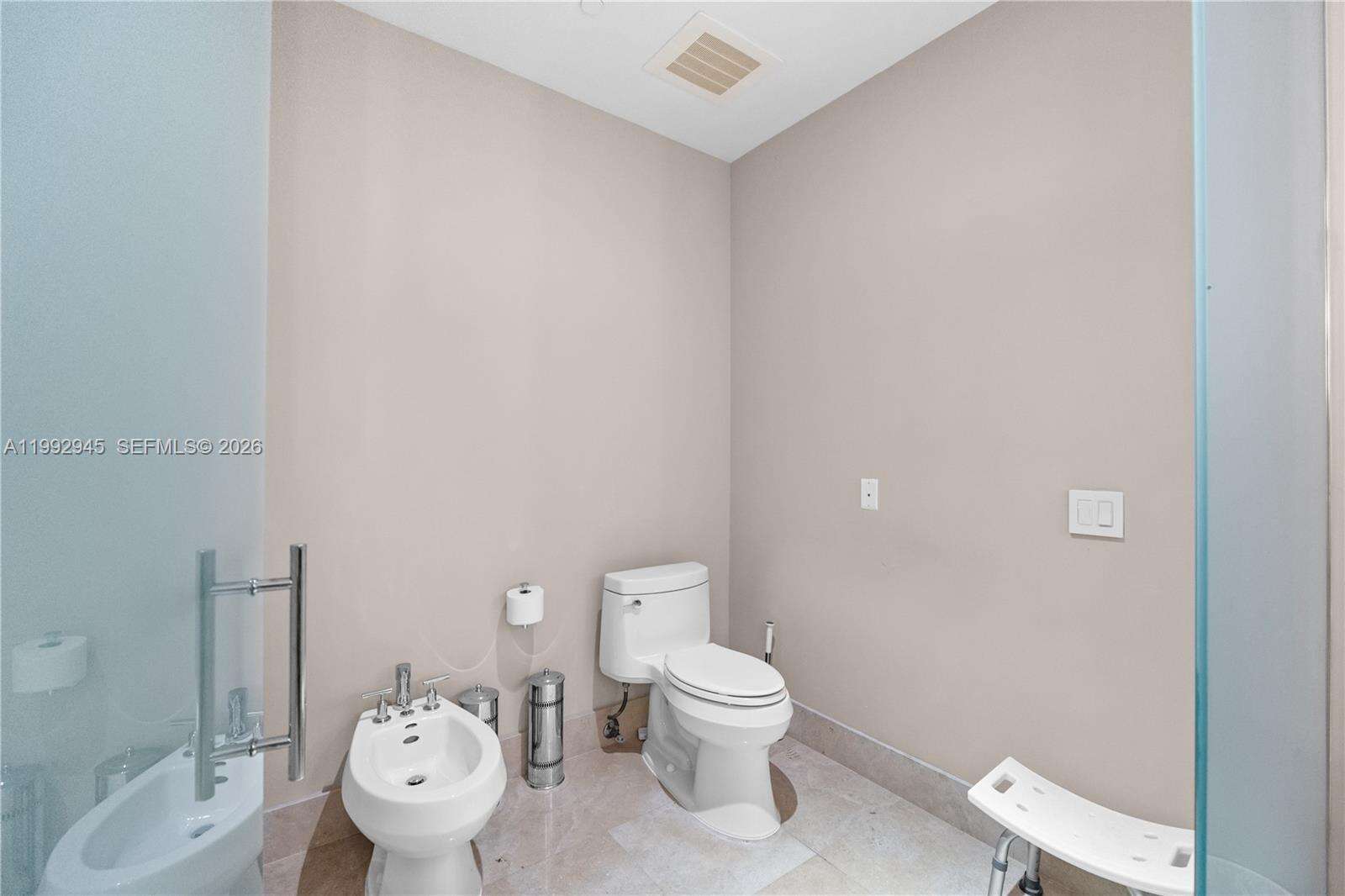 BAL HARBOUR CENTER - 9703 Collins Ave, Bal Harbour, FL 33154 | Picture 27