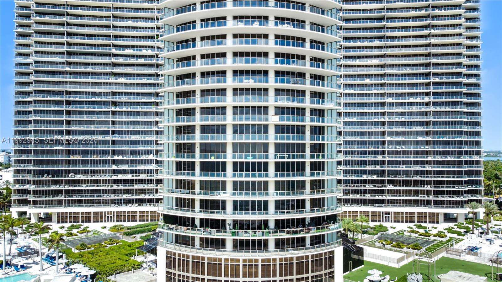 BAL HARBOUR CENTER - 9703 Collins Ave, Bal Harbour, FL 33154 | Picture 44