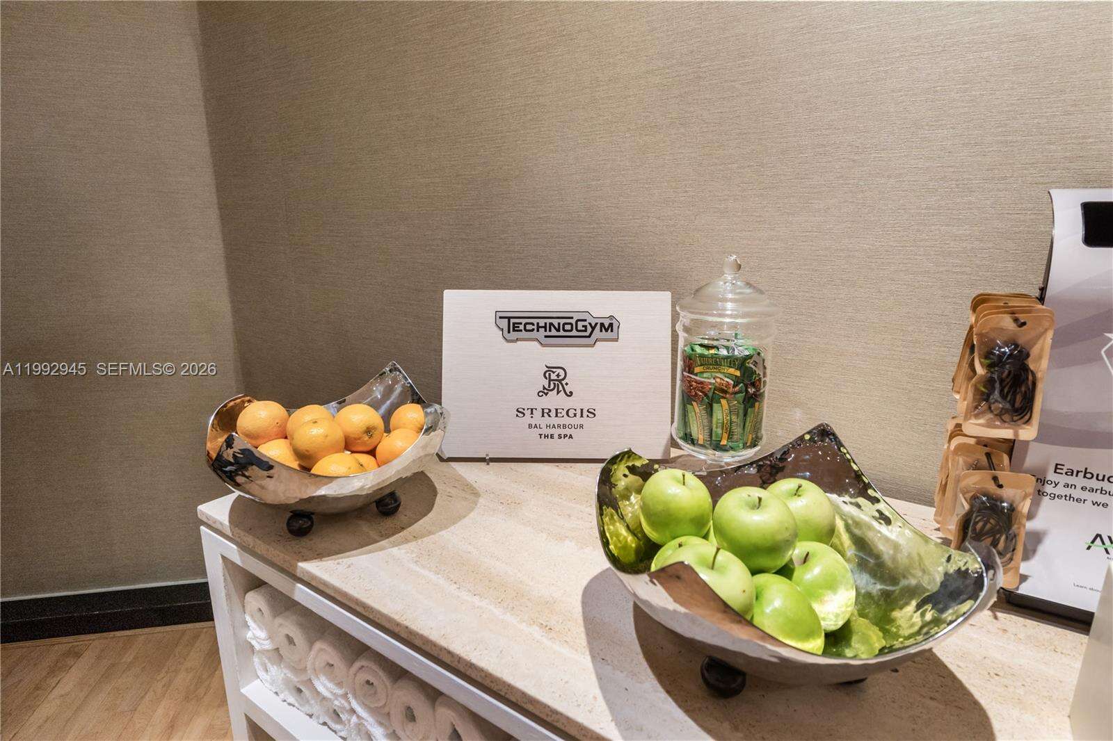 BAL HARBOUR CENTER - 9703 Collins Ave, Bal Harbour, FL 33154 | Picture 52