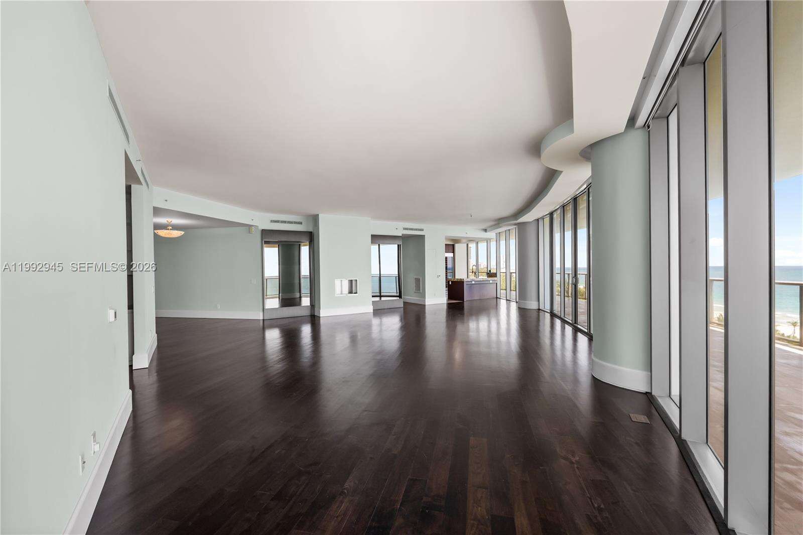 BAL HARBOUR CENTER - 9703 Collins Ave, Bal Harbour, FL 33154 | Picture 9