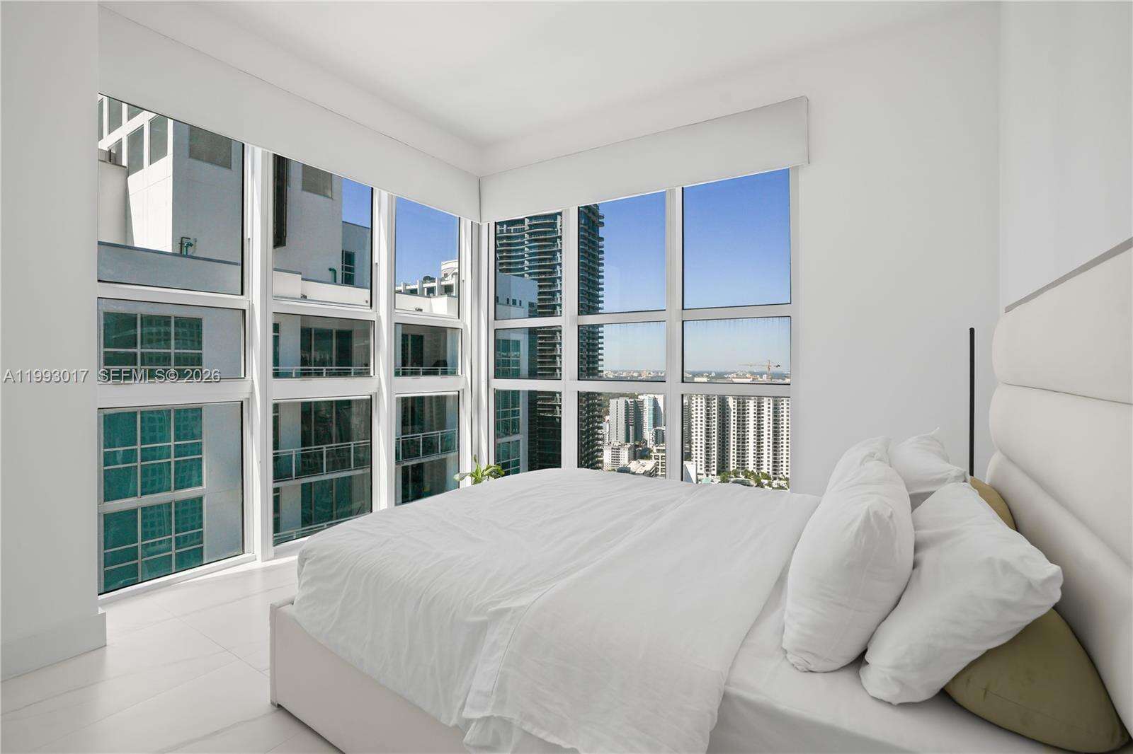 The Plaza On Brickell East at 950 Brickell Bay Dr, Miami, FL 33131 - For Sale photo 14