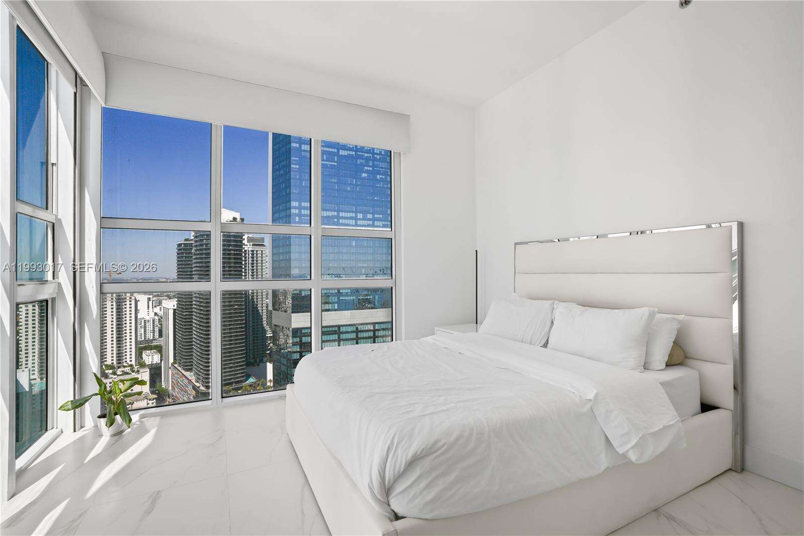 The Plaza On Brickell East at 950 Brickell Bay Dr, Miami, FL 33131 - For Sale photo 15