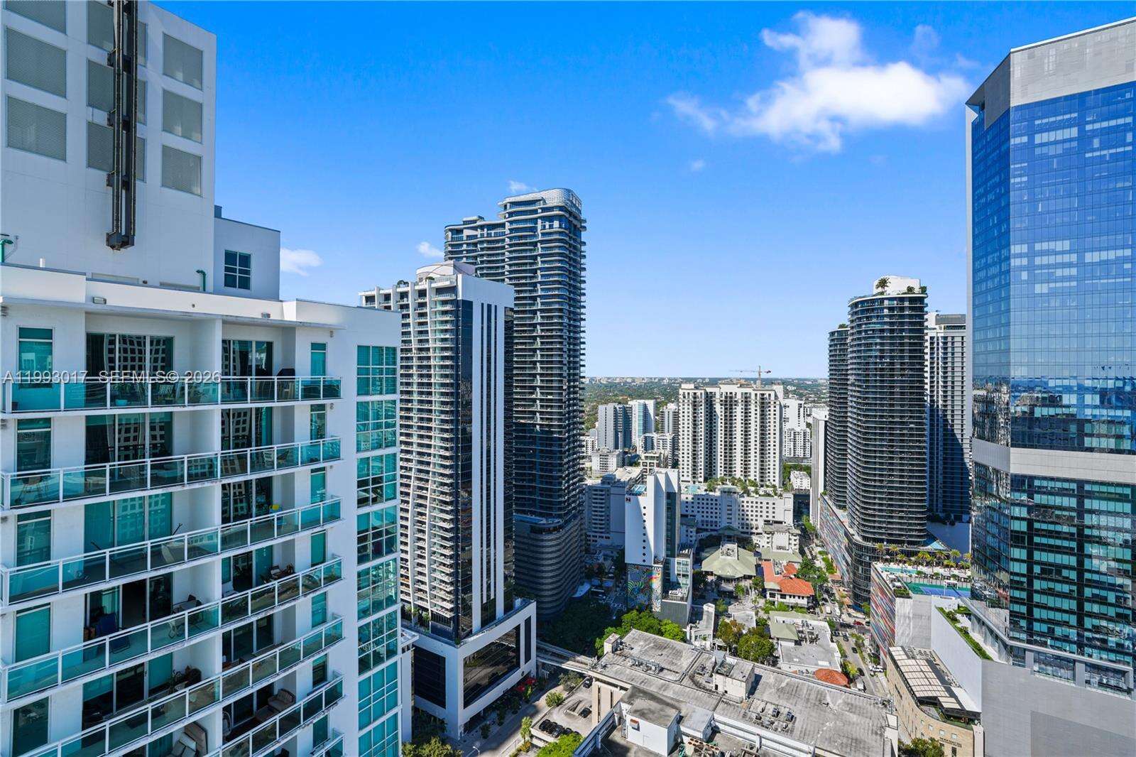 The Plaza On Brickell East at 950 Brickell Bay Dr, Miami, FL 33131 - For Sale photo 26