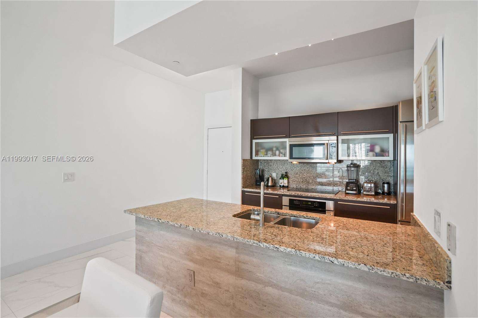 The Plaza On Brickell East at 950 Brickell Bay Dr, Miami, FL 33131 - For Sale photo 4