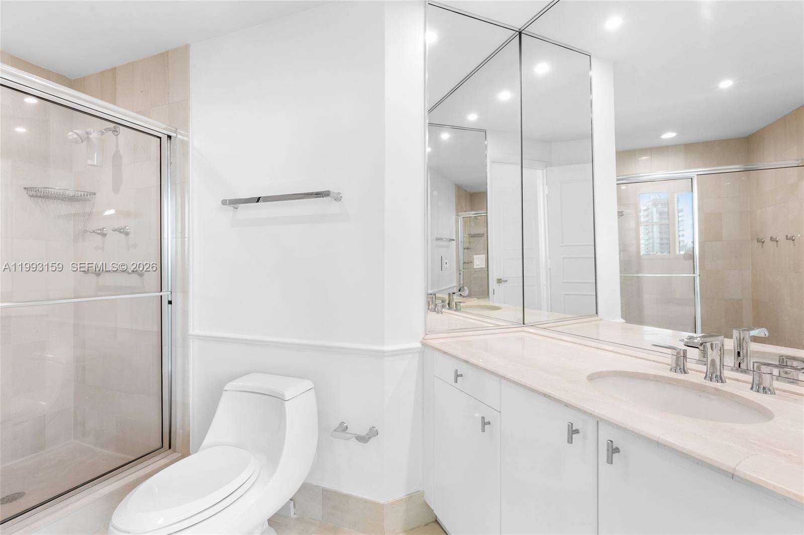 Portofino Tower at 300 Pointe Dr, Miami Beach, FL 33139 - For Sale photo 20