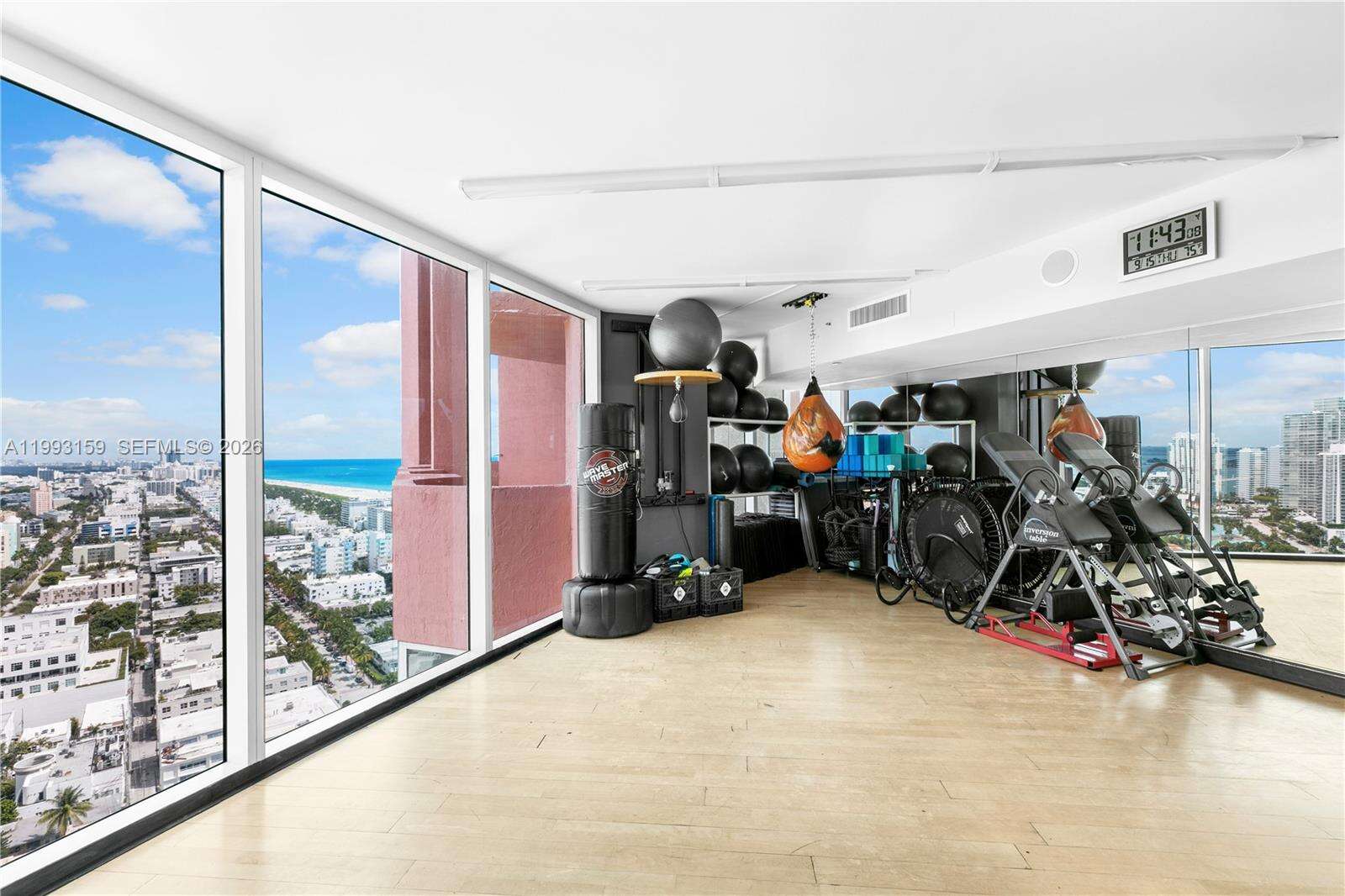 Portofino Tower at 300 Pointe Dr, Miami Beach, FL 33139 - For Sale photo 38
