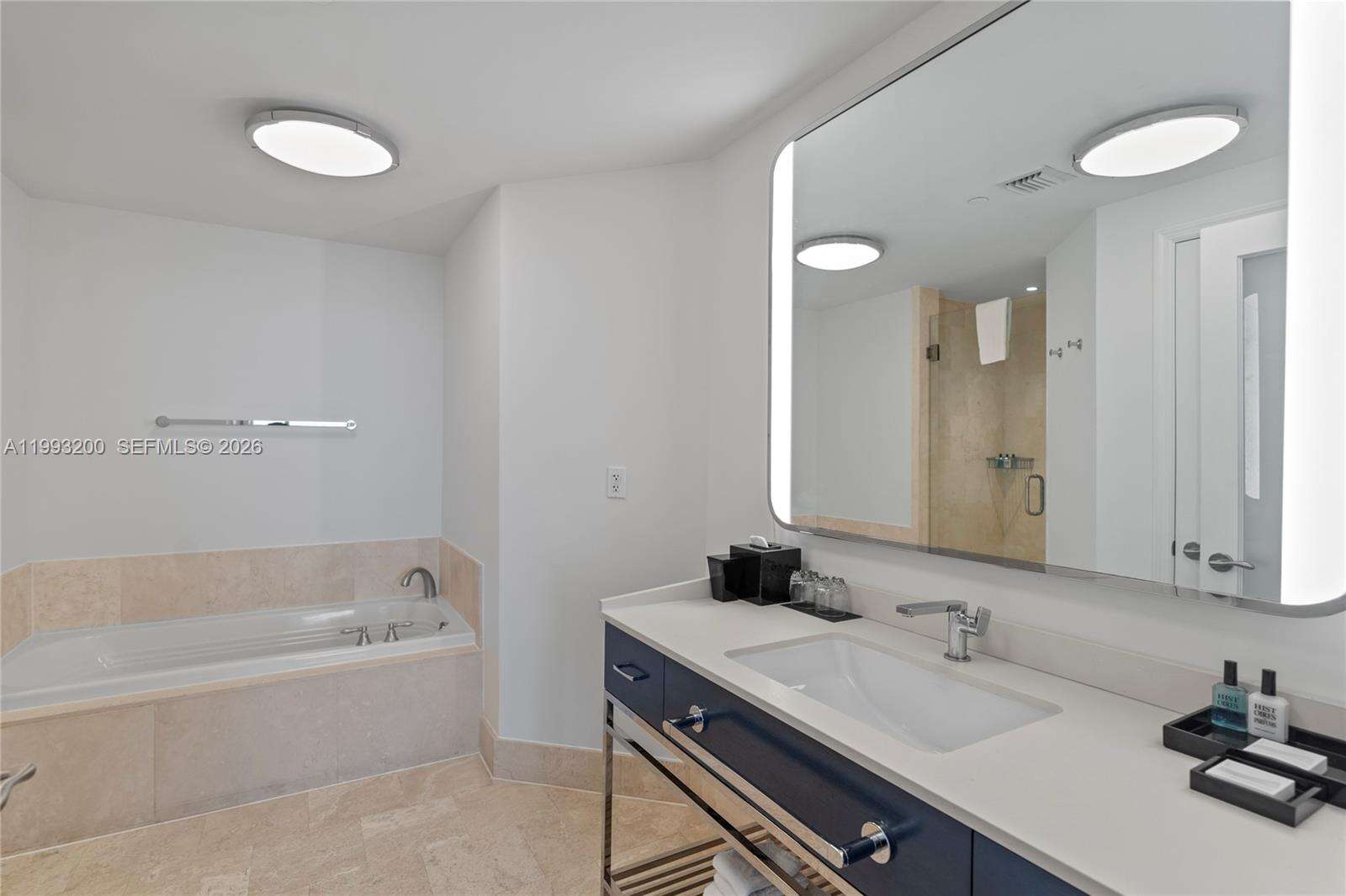 Fontainebleau 2 at 4401 Collins Ave, Miami Beach, FL 33140 - For Sale photo 30
