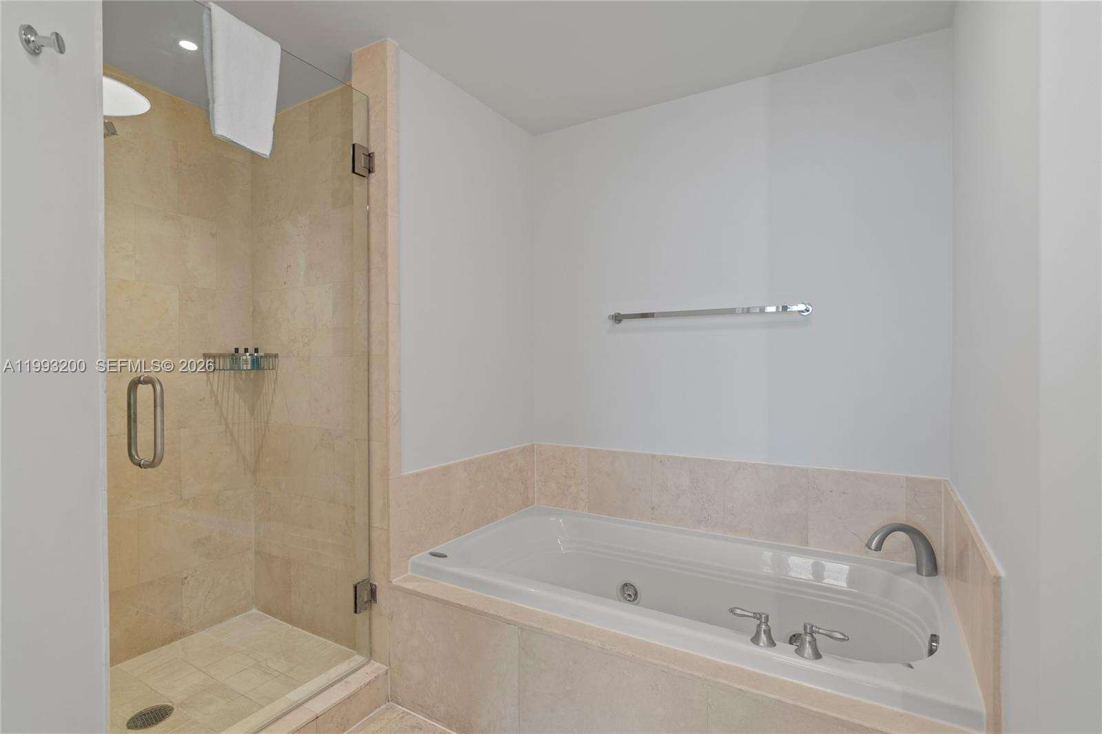 Fontainebleau 2 at 4401 Collins Ave, Miami Beach, FL 33140 - For Sale photo 31