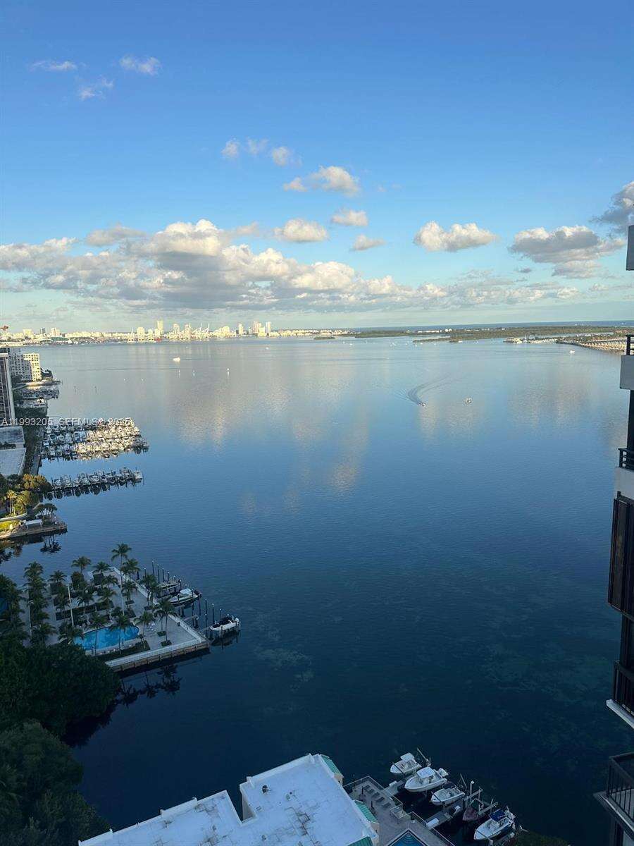 Brickell Bay Club at 2333 Brickell Ave, Miami, FL 33129 - For Sale photo 17