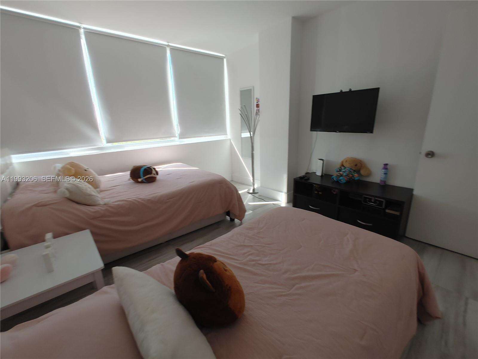 Burleigh House at 7135 Collins Ave, Miami Beach, FL 33141 - For Sale photo 11