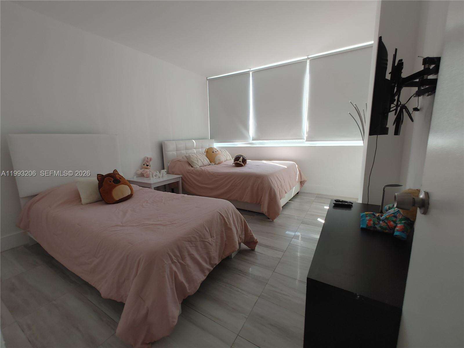 Burleigh House at 7135 Collins Ave, Miami Beach, FL 33141 - For Sale photo 12
