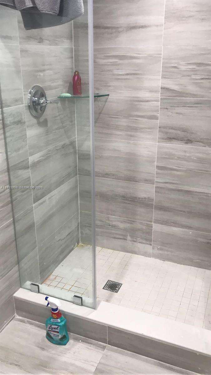 Burleigh House at 7135 Collins Ave, Miami Beach, FL 33141 - For Sale photo 14