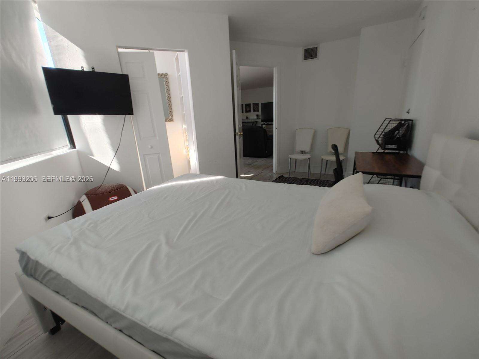 Burleigh House at 7135 Collins Ave, Miami Beach, FL 33141 - For Sale photo 17