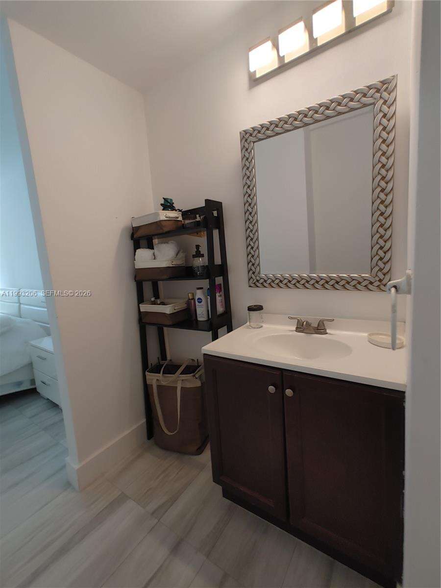 Burleigh House at 7135 Collins Ave, Miami Beach, FL 33141 - For Sale photo 23