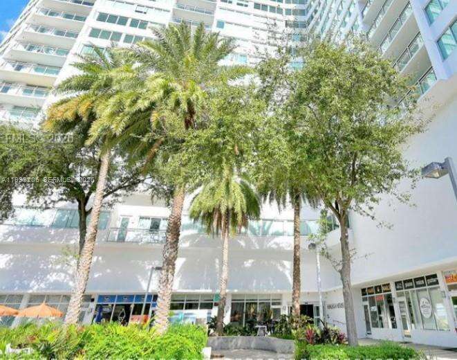 Burleigh House at 7135 Collins Ave, Miami Beach, FL 33141 - For Sale photo 39