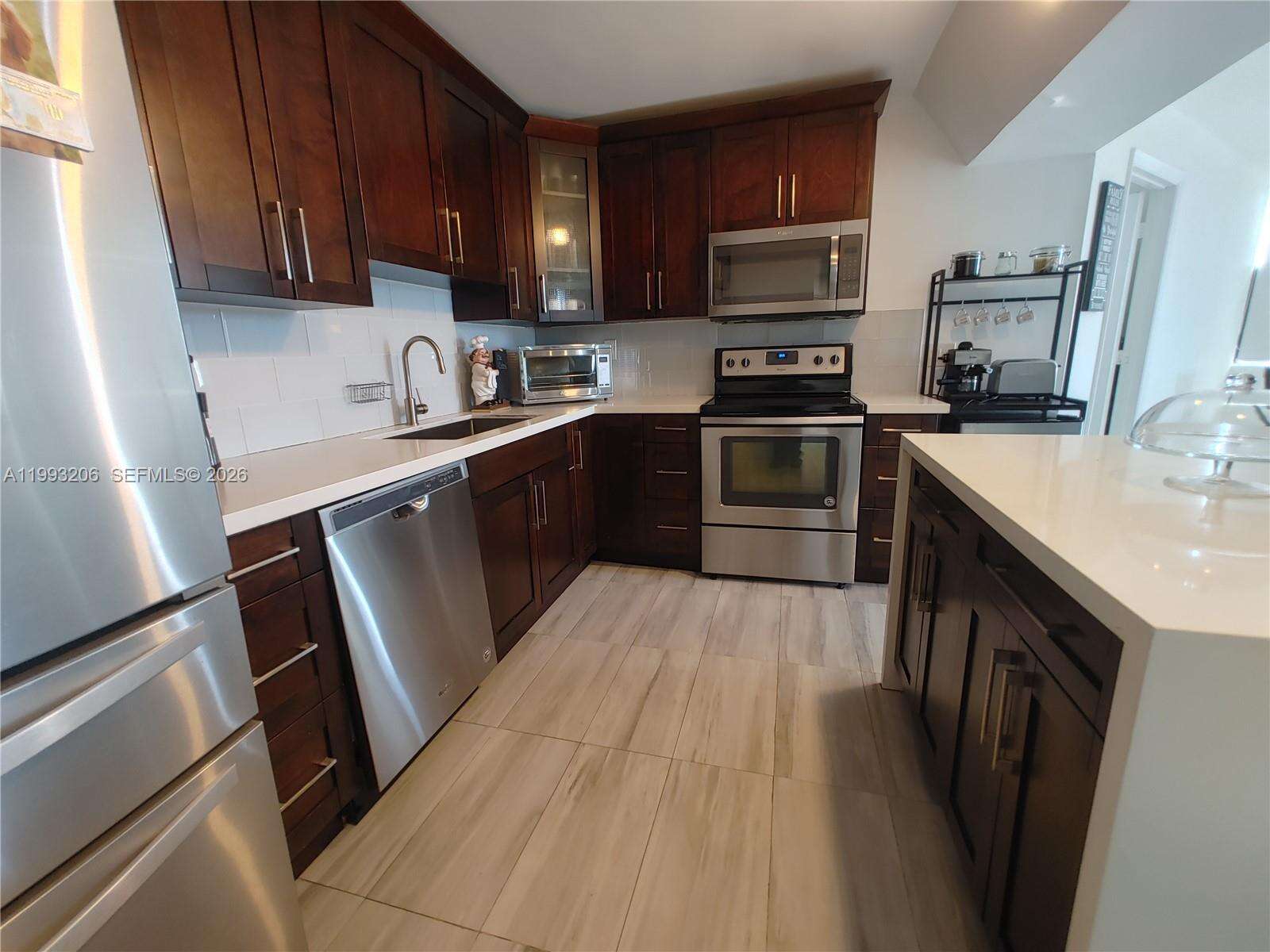 Burleigh House at 7135 Collins Ave, Miami Beach, FL 33141 - For Sale photo 5