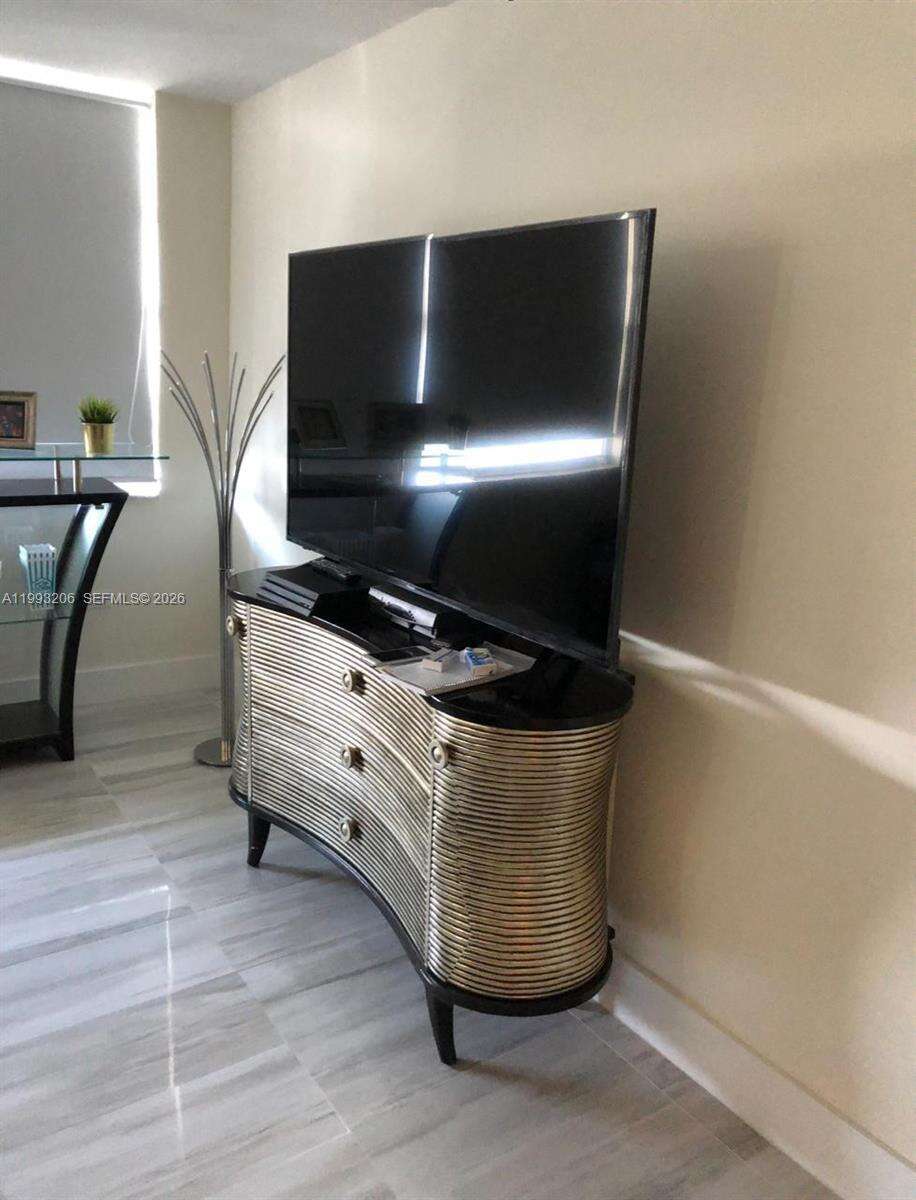 Burleigh House at 7135 Collins Ave, Miami Beach, FL 33141 - For Sale photo 7