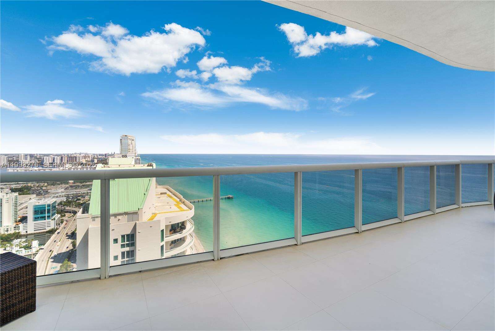TDR TOWER I - 16001 Collins Ave, Sunny Isles Beach, FL 33160 | Picture 2