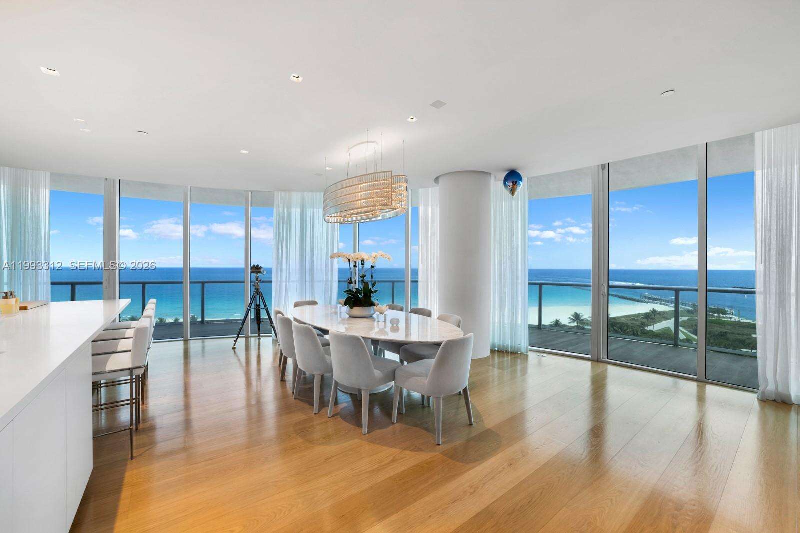Continuum South Tower at 100 Pointe Dr, Miami Beach, FL 33139 - For Sale photo 6