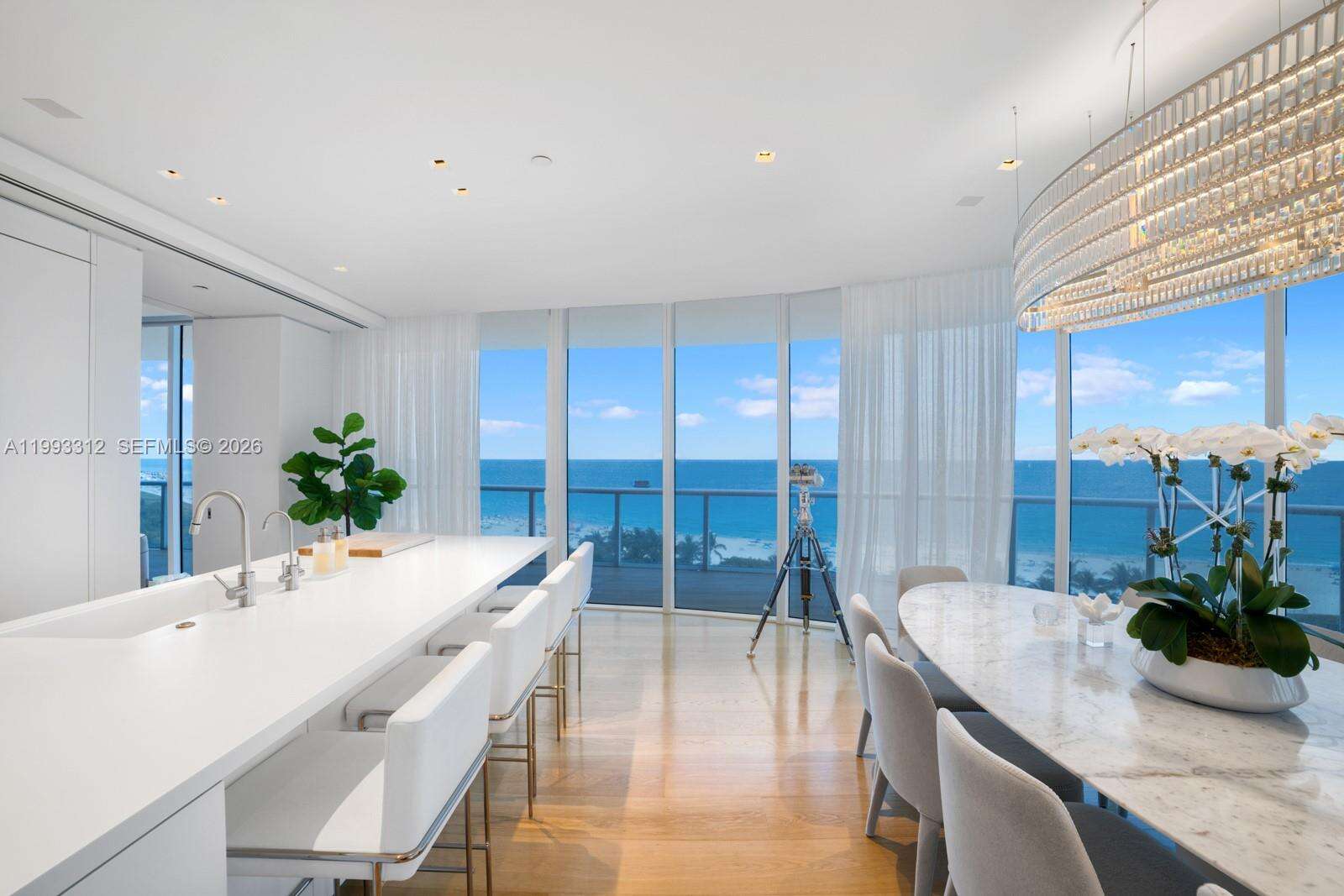 Continuum South Tower at 100 Pointe Dr, Miami Beach, FL 33139 - For Sale photo 7