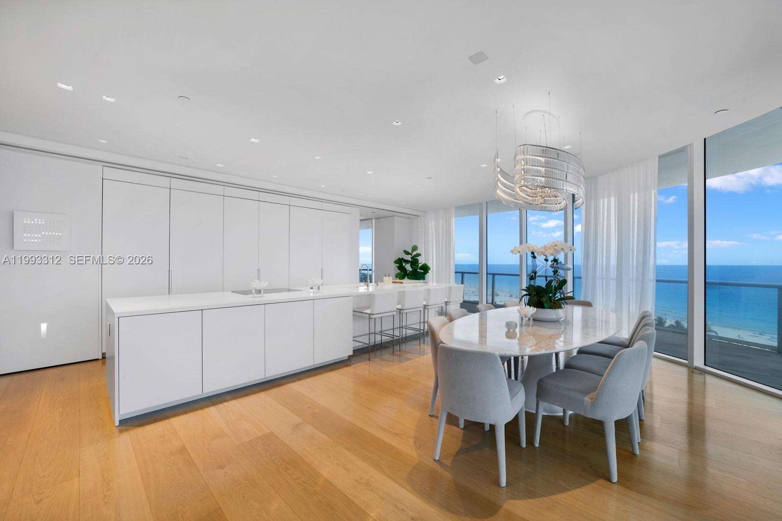 Continuum South Tower at 100 Pointe Dr, Miami Beach, FL 33139 - For Sale photo 9