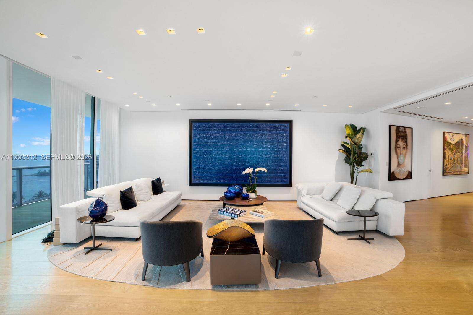 Continuum South Tower at 100 Pointe Dr, Miami Beach, FL 33139 - For Sale photo 10