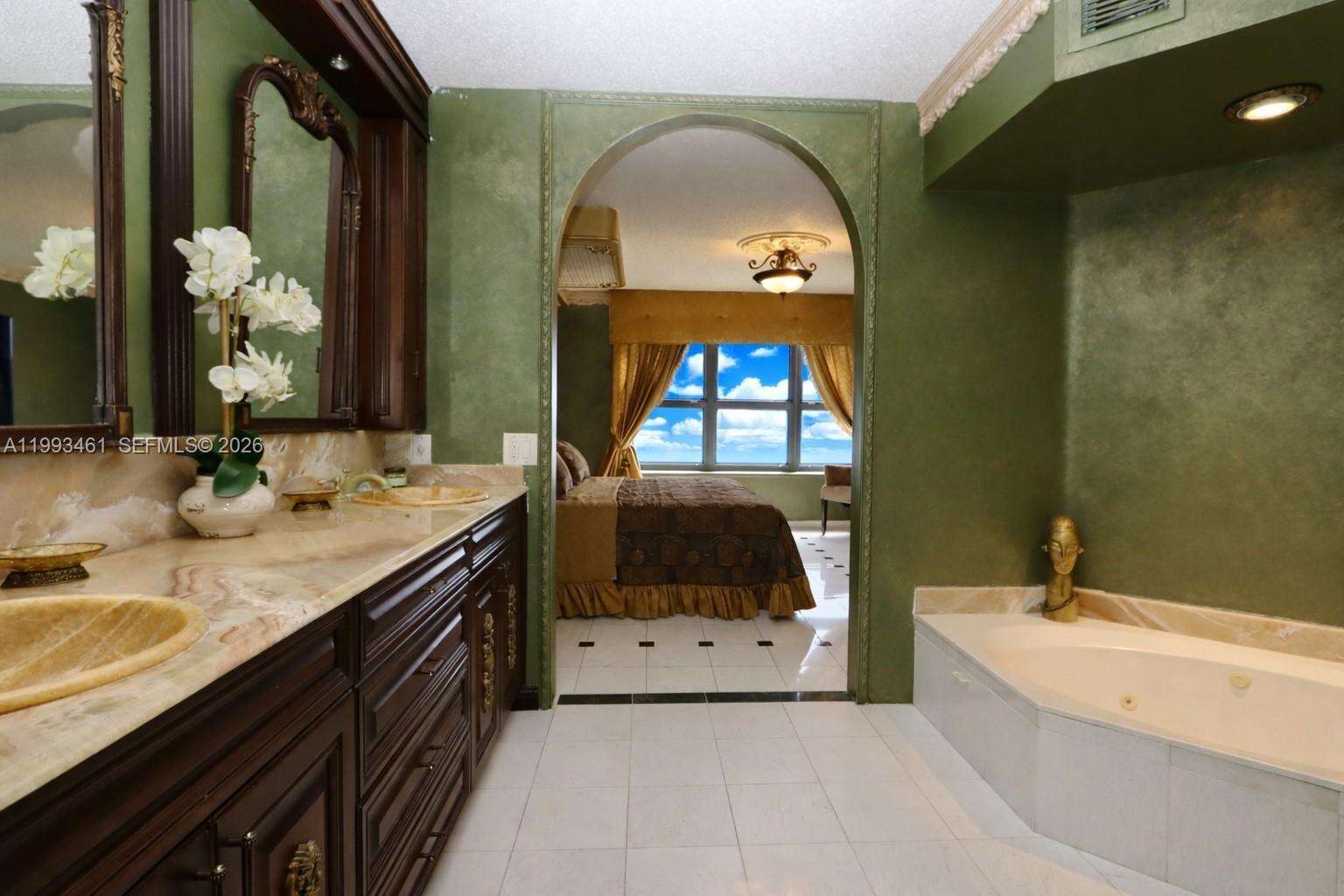 Mystic Pointe Tower 500 at 3530 Mystic Pointe Dr, Aventura, FL 33180 - For Sale photo 11