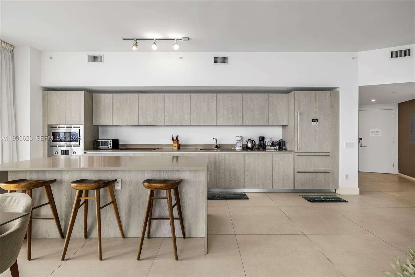 4111 SOUTH OCEAN DRIVE CONDO HOTEL - 4111 Ocean Dr, Hollywood, FL 33019 | Picture 4