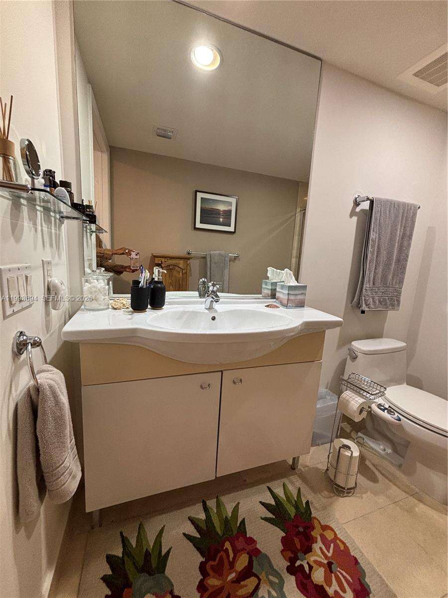 The Beach Club Two at 1830 Ocean Dr, Hallandale Beach, FL 33009 - For Sale photo 14