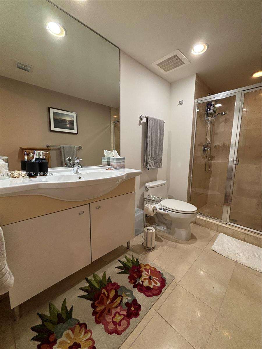 The Beach Club Two at 1830 Ocean Dr, Hallandale Beach, FL 33009 - For Sale photo 15