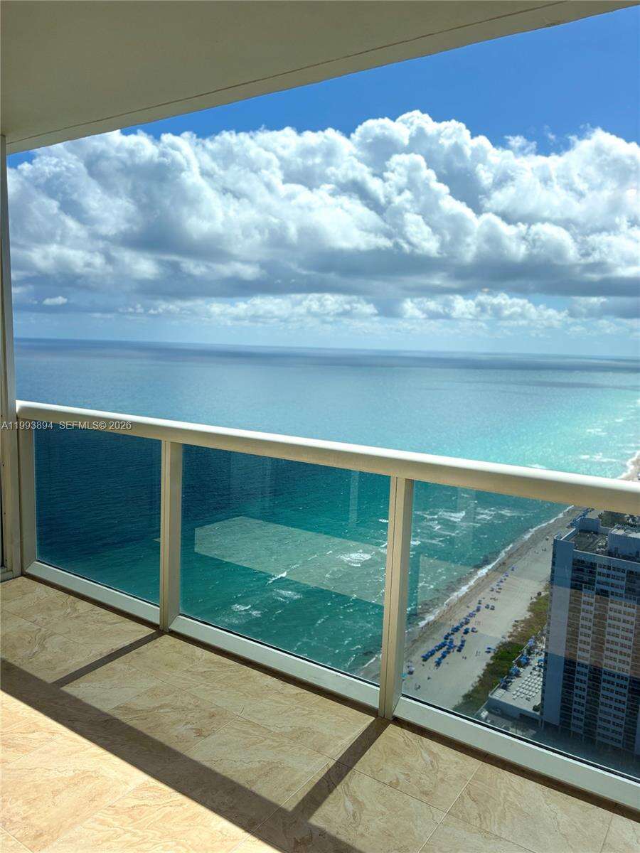 The Beach Club Two at 1830 Ocean Dr, Hallandale Beach, FL 33009 - For Sale photo 18