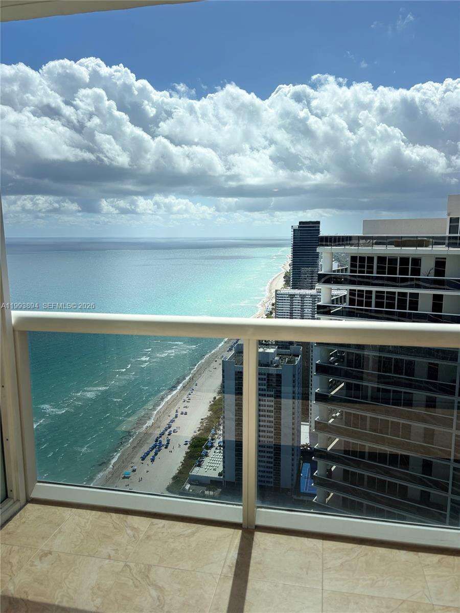 The Beach Club Two at 1830 Ocean Dr, Hallandale Beach, FL 33009 - For Sale photo 21