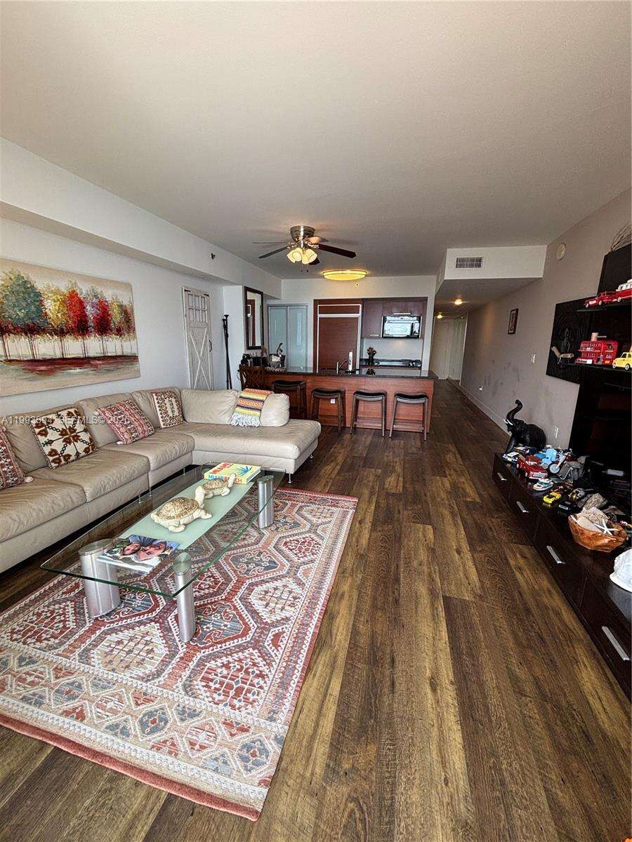 The Beach Club Two at 1830 Ocean Dr, Hallandale Beach, FL 33009 - For Sale photo 7