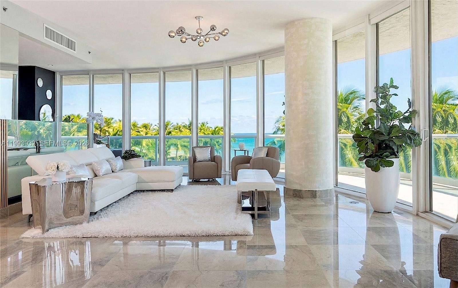CONTINUUM ON SOUTH BEACH CONDO THE SOUTH TOWER - 100 Pointe Dr, Miami Beach, FL 33139 | Picture 1