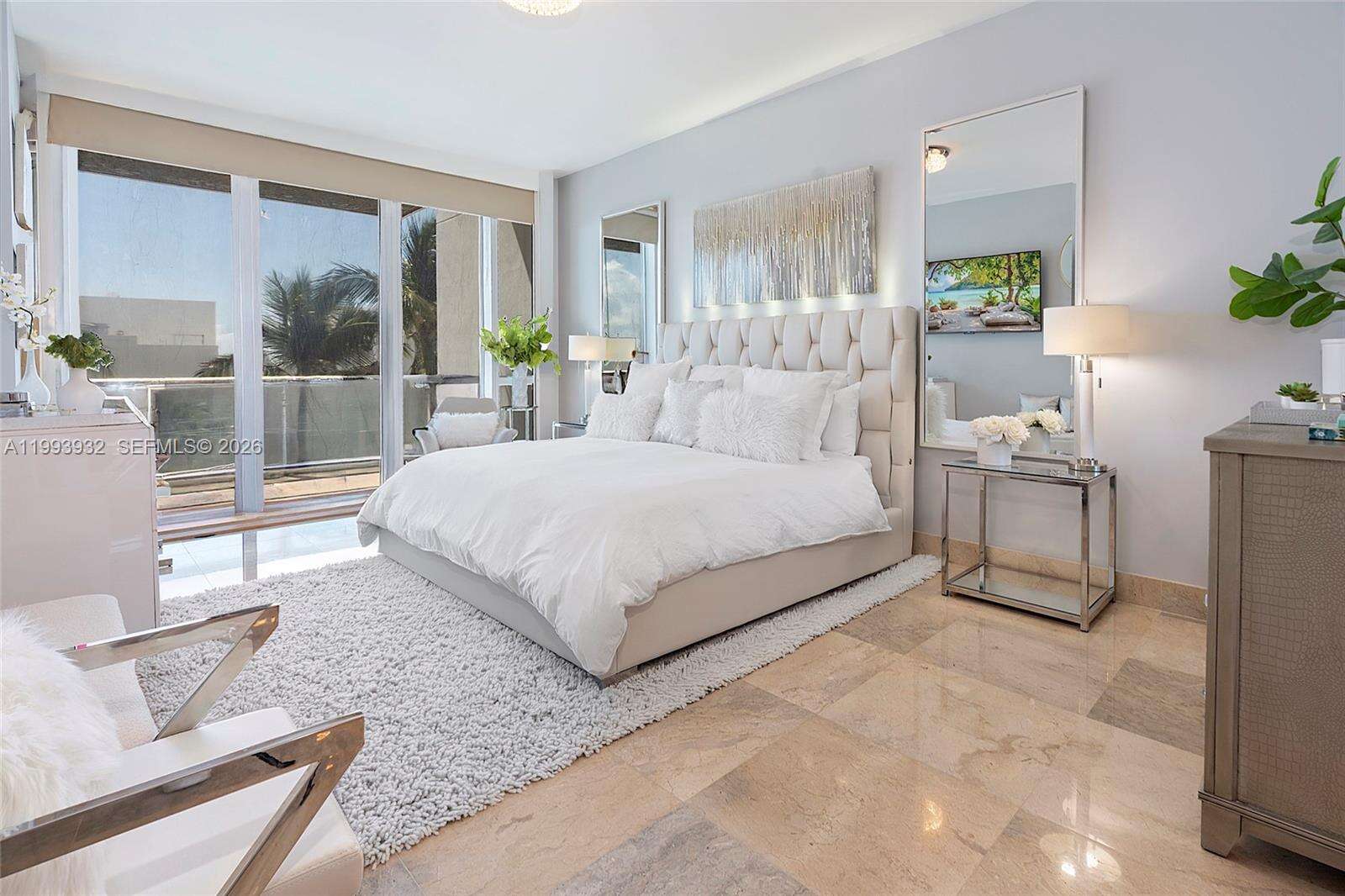CONTINUUM ON SOUTH BEACH CONDO THE SOUTH TOWER - 100 Pointe Dr, Miami Beach, FL 33139 | Picture 12