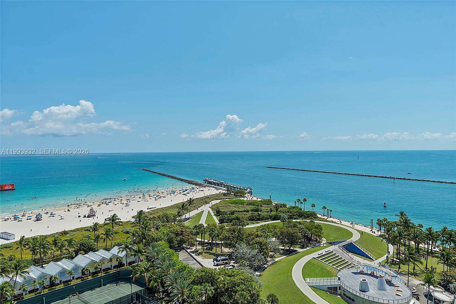 CONTINUUM ON SOUTH BEACH CONDO THE SOUTH TOWER - 100 Pointe Dr, Miami Beach, FL 33139 | Picture 25